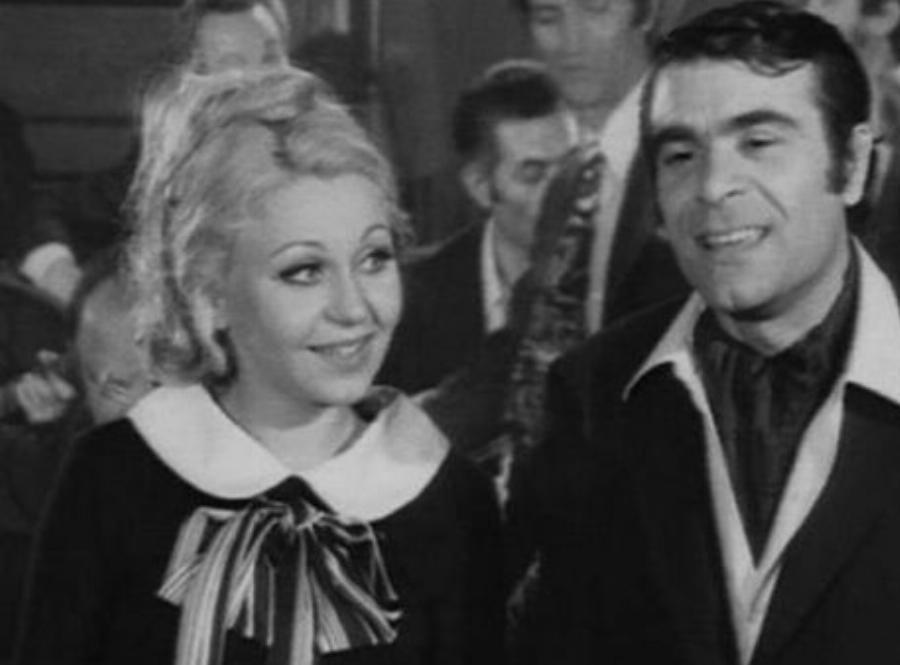 Γιώργος Παπαζήσης: Ο ανεκπλήρωτος έρωτας για τη Βουγιουκλάκη, ο γάμος και το διαζύγιο με την Τιτίκα, ο ρόλος που έκαψε και ο θάνατός του