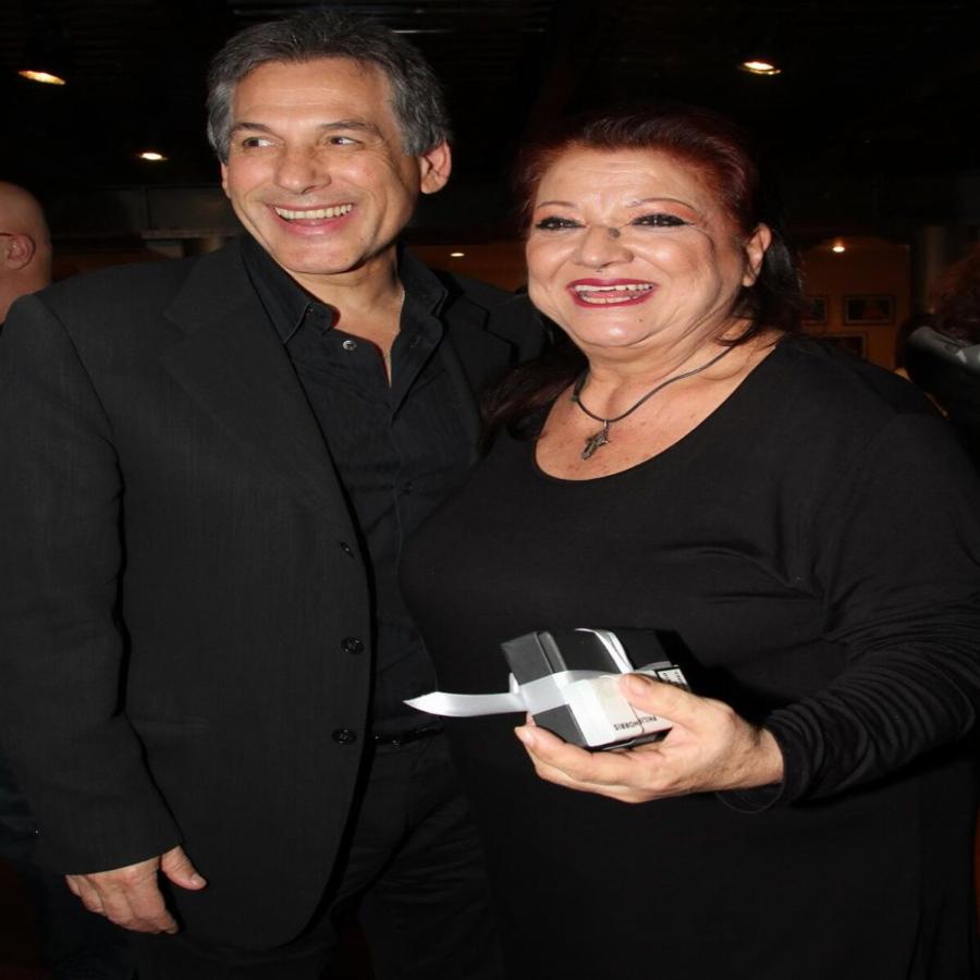 Θάνος Καληώρας: Η γνωριμία και ο γάμος με τη Τζέσυ Παπουτσή, το όνομα της εγγονής του και τα 30 χρόνια διαφοράς με τη νέα του σύντροφο