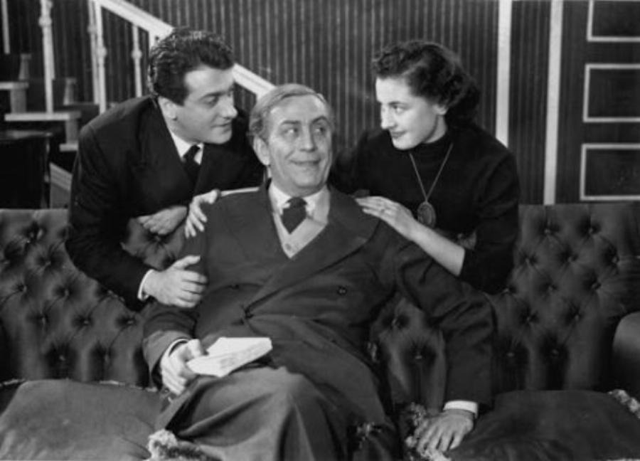 Γιώργος Παππάς: Ο θαυμασμός της Τζένης Καρέζη, ο έρωτας της Μελίνας Μερκούρη, η μάχη με τον καρκίνο και ο πρόωρος θάνατός του