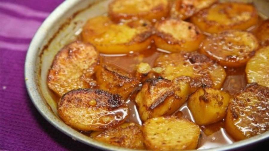 Πατάτες στο φούρνο: Γεμιστές, πεντανόστιμες και εύκολες για το κυριακάτικο τραπέζι