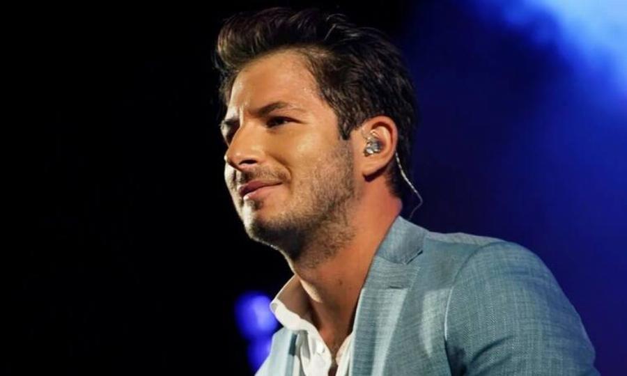 Οι αποκαλυπτικές δηλώσεις του Γιώργου Περρή: «Είμαι γκέι, υπερήφανος και χαρούμενος»