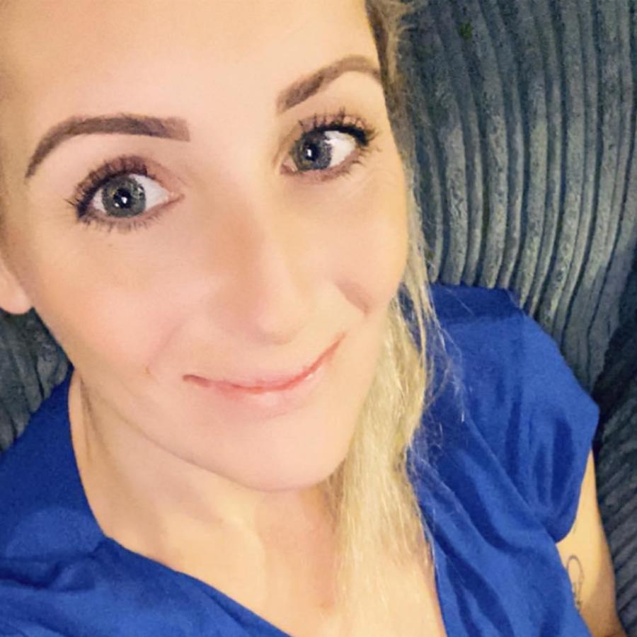 Αληθινή ιστορία: Πεθερά πήγε στο ταξίδι του μέλιτος του ζευγαριού και έμεινε έγκυος από τον γαμπρό της