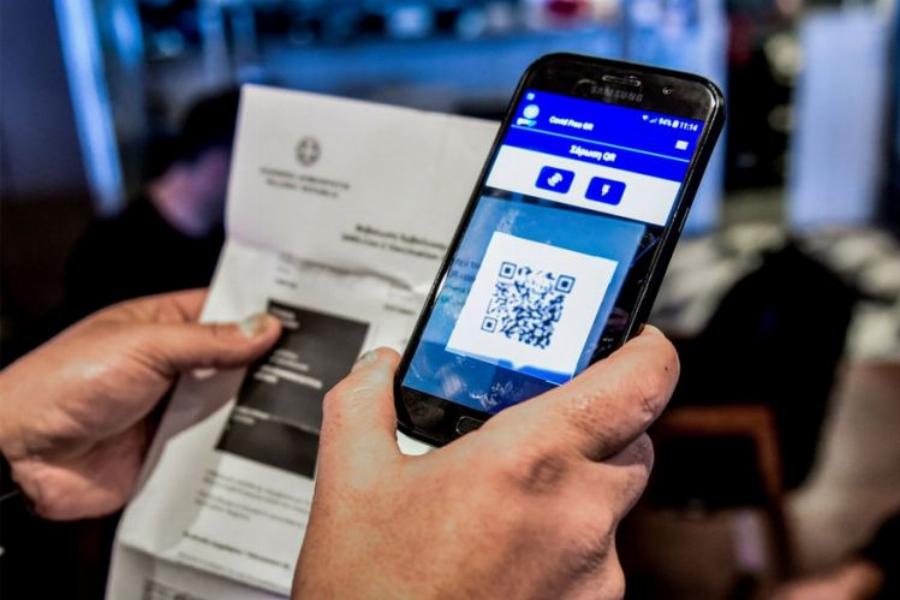 Έρχονται αλλαγές: Ξεχνάμε το πιστοποιητικό εμβολιασμού, καφές και ψώνια χωρίς «σκανάρισμα» για ανεμβολίαστους