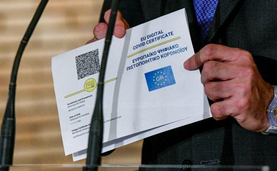 Έρχονται αλλαγές: Ξεχνάμε το πιστοποιητικό εμβολιασμού, καφές και ψώνια χωρίς «σκανάρισμα» για ανεμβολίαστους