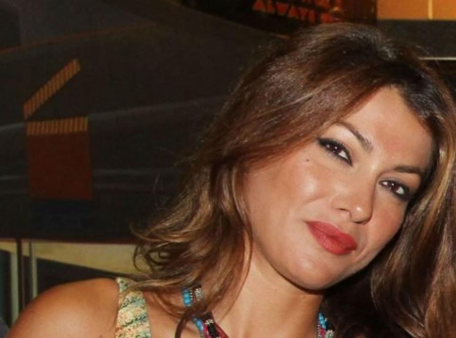 «Πατάτε καλά μωρέ;!»: Έξαλλη η Κλέλια Ρένεση για το εμπάργκο στους Ρώσους καλλιτέχνες στην Ελλάδα