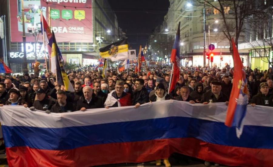 Σερβία υπέρ Ρωσίας: Χιλιάδες Σέρβοι διαδήλωσαν υπέρ του Πούτιν και της Ρωσίας