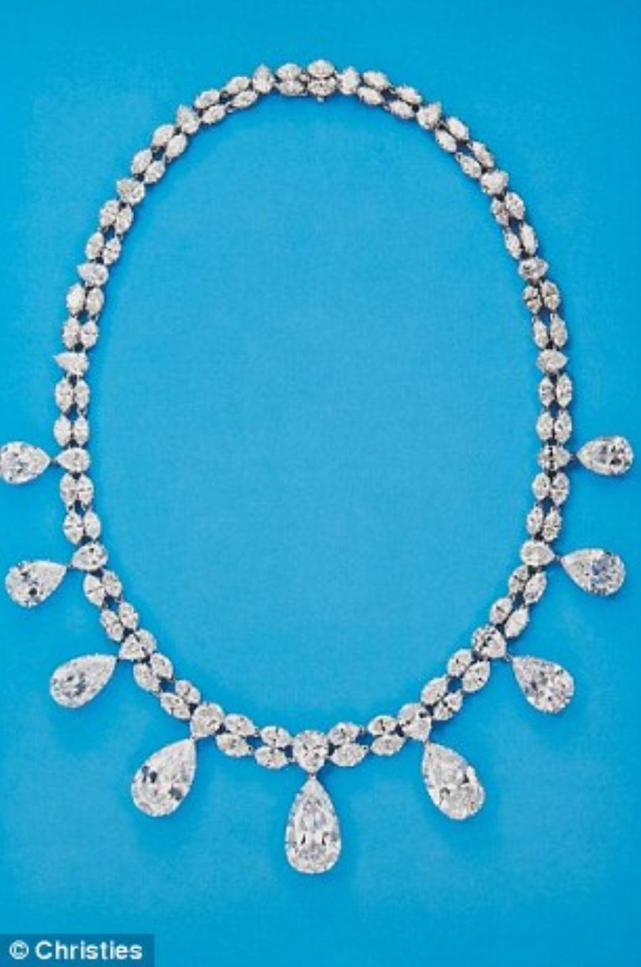 Σοράγια: Η πριγκίπισσα με την τραγική ιστορία – Η θλίψη στα μάτια της και η αμύθητη περιουσία