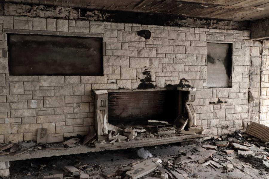 Βίλα που στοιχειώνει: Ρημάζει το θρυλικό σπίτι της Ζωζώς Σαπουντζάκη, καμία σχέση με το «διαμάντι» του παρελθόντος