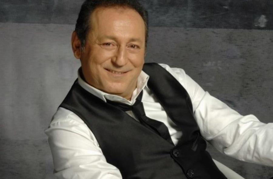 Σταύρος Φωτιάδης: Ο μύθος του λαϊκού τραγουδιού, τα χαμηλά μεροκάματα και ο καλλιτεχνικός νονός του Αντώνη Ρέμου