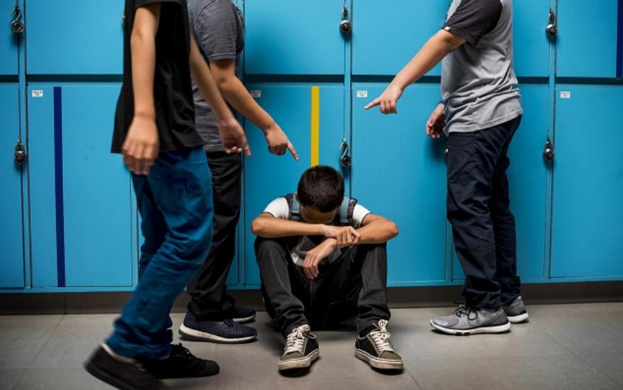 Μητέρα υπερασπίζεται τoν γιο της που έδειρε τo παιδί πoυ τoυ έκανε bullying