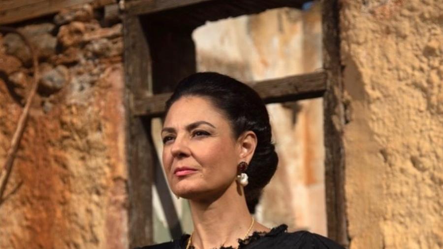 Βερόνκια Αργέντζη: Όσα συνέβησαν με την Βουγιουκλάκη, η φήμη της ως σύμβολο του 90′ και η απώλεια που της στοίχισε