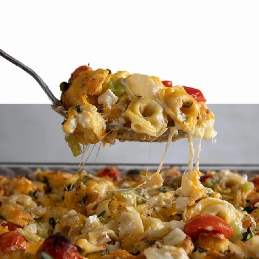 Τορτελίνια από τον Άκη Πετρετζίκη: Με τυρί στον φούρνο