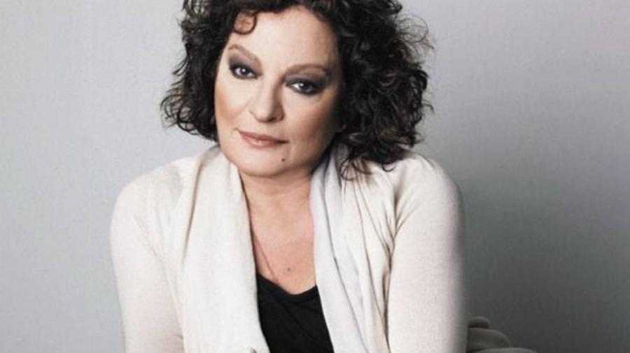 Τάνια Τσανακλίδου: Η ερωτική σχέση για την οποία ντράπηκε, το πρόβλημα υγείας και ο θάνατος της αδελφής της, που της τσάκισε τη ζωή