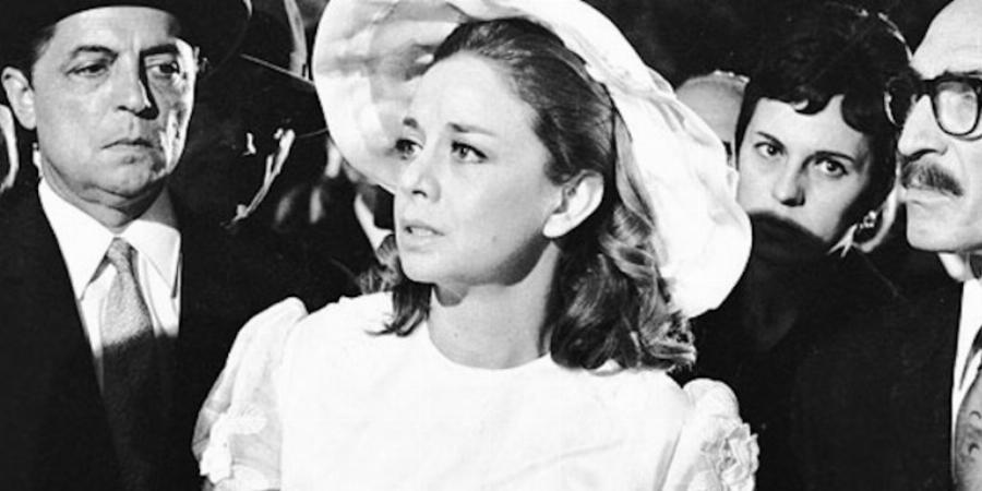 Τζένη Ρουσσέα: Το πένθος στα γενέθλια της, οι απειλές και η ζήλεια της Αλίκης Βουγιουκλάκη