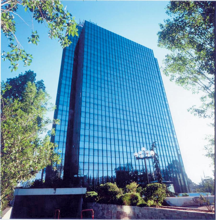 Οικογένεια Βωβού: Η άνοδος, η πτώση της αυτοκρατορίας και η χρεοκοπία του δαιμόνιου κατασκευαστή