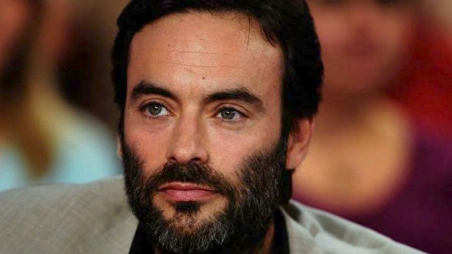 «Είναι δικαίωμά μας να φεύγουμε ειρηνικά »: Ο γιος του αποκαλύπτει – Ο Αλέν Ντελόν επέλεξε την ευθανασία