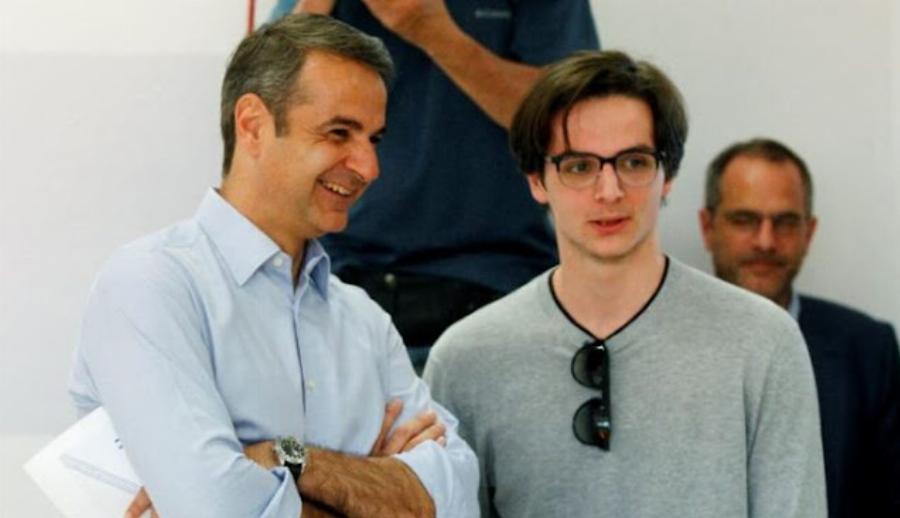 Ξέσπασμα Δημήτρη Μητσοτάκη: «Με έκοψαν από την ΕΡΤ επειδή απάντησα στον γιο του Μητσοτάκη»