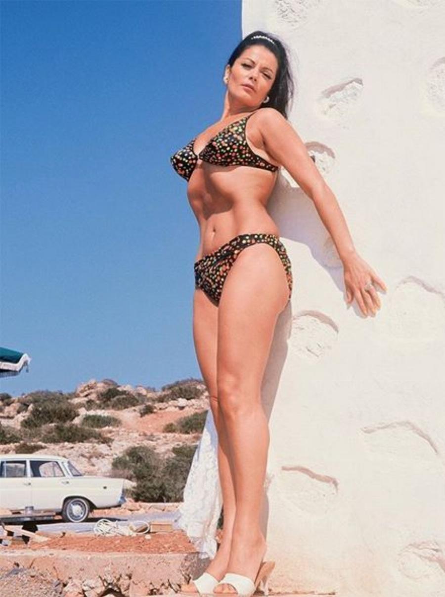 Φυσική ομορφιά χωρίς photoshop: Vintage φωτογραφίες αγαπημένων star με μαγιό