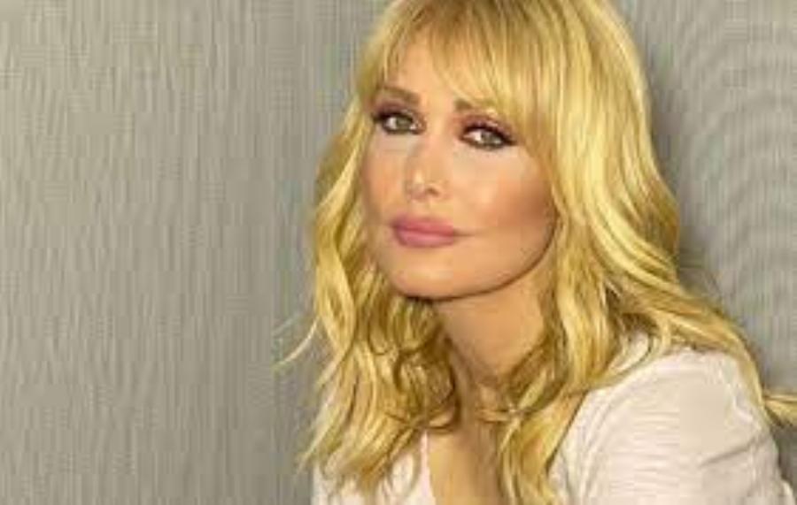 Νατάσα Θεοδωρίδου: “Χώρισα και έμεινα μόνη με ένα παιδί 2 ετών στα χέρια. Πήρα την ευθύνη κι έφυγα για Αθήνα”