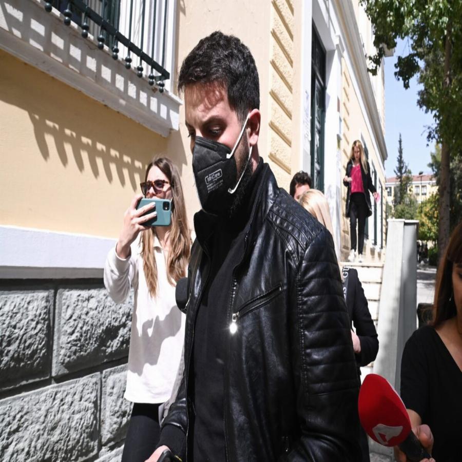 Η φωτογραφία στο κινητό του Μάνου Δασκαλάκη που δεν πρόσεξε κανείς