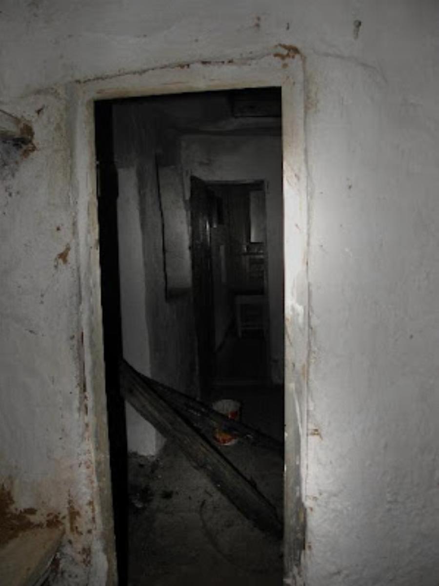 Άγιος Παΐσιος: Σπάνιες εικόνες από το κελλί του στον Τίμιο Σταυρό