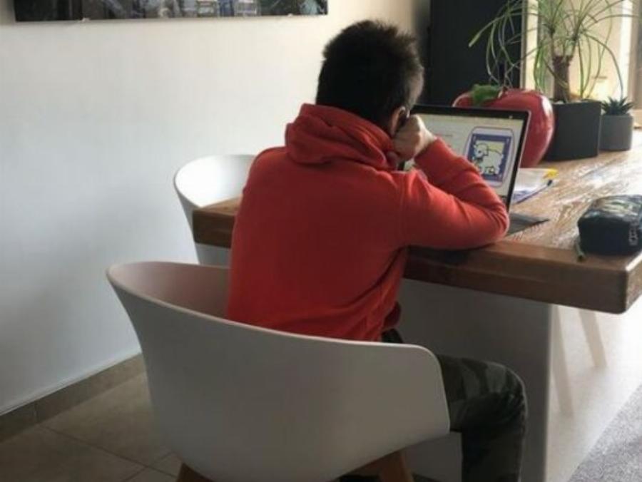 Κοντά στο κέντρο της Αθήνας με ένα θεόρατο σαλόνι: Το μεγάλο σπίτι του Γιώργου Λιάγκα μετά από το διαζύγιο με την Φαίη Σκορδά