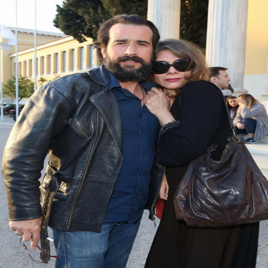 Τάσος Νούσιας: Η συμμετοχή στον «Σασμό», η περήφανη καταγωγή του, οι εφηβικές κόντρες με τις μηχανές, η γυναίκα της ζωής του και η κόρη του