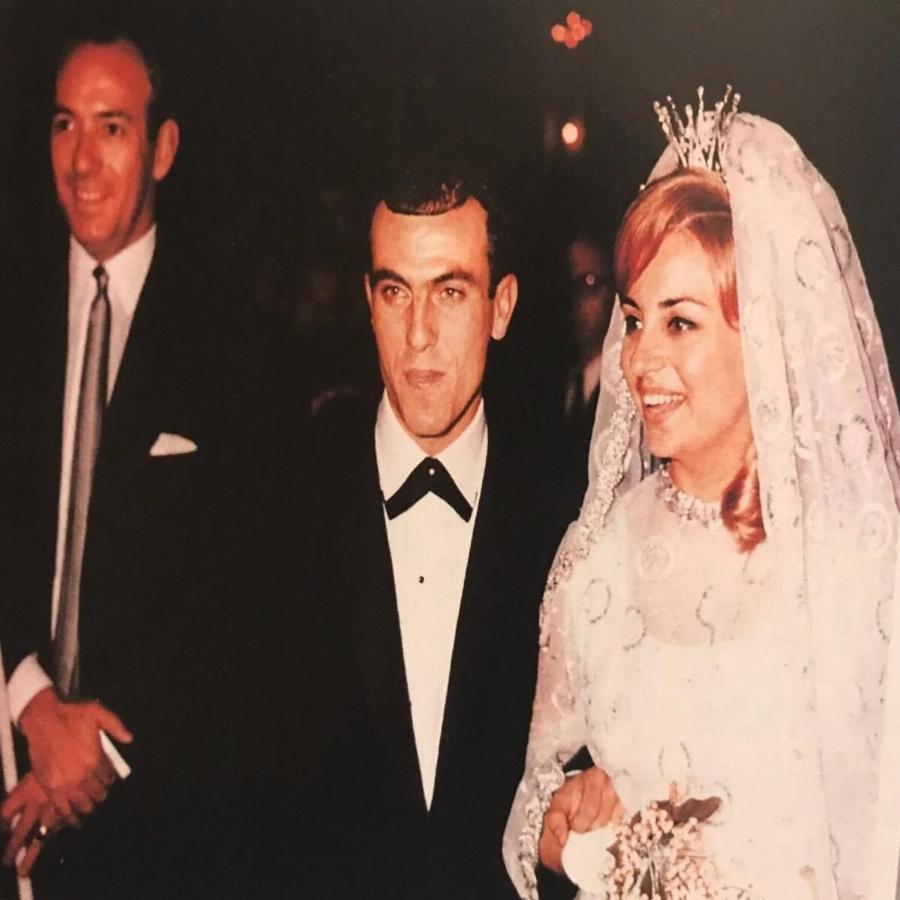 Γάμοι διάσημων που άφησαν εποχή: 15 σπάνιες φωτογραφίες από παλιούς γάμους τρέλαναν τα μέσα ενημέρωσης της εποχής