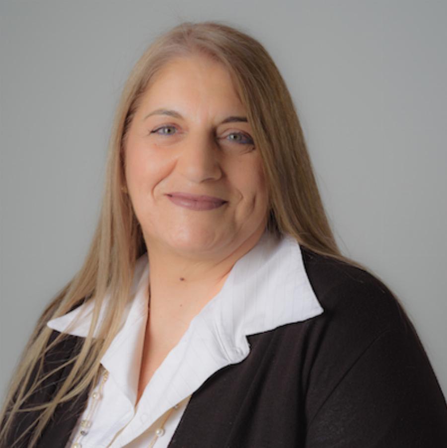 Παράδειγμα ζωής η Φωτεινή Λεομπίλλα: Από τοξικομανής στην Ομόνοια, καθηγήτρια στην Ιατρική σχολή Αθηνών