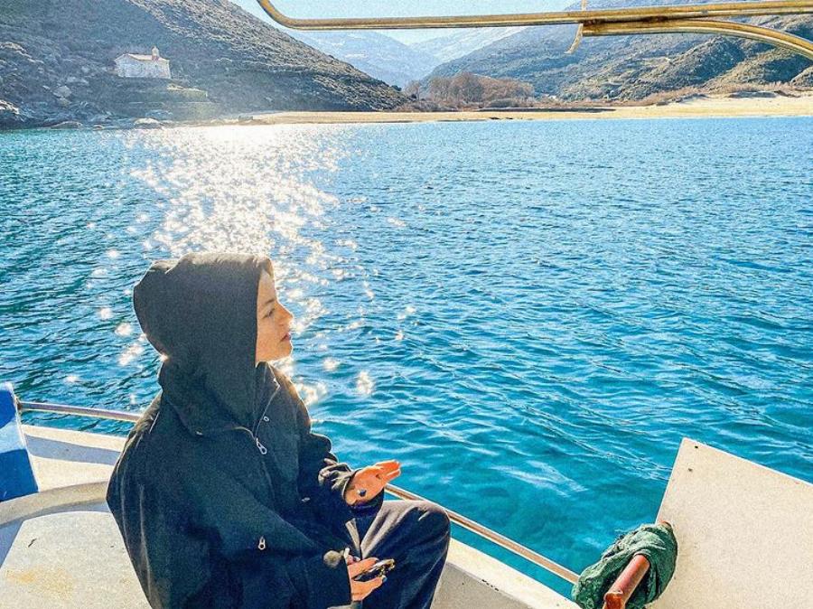 Άγγελος Λάτσιος και Γαία Μερκούρη: Έριξαν το Instagram – Όλοι μιλάνε για τις φωτογραφίες τους από την Άνδρο