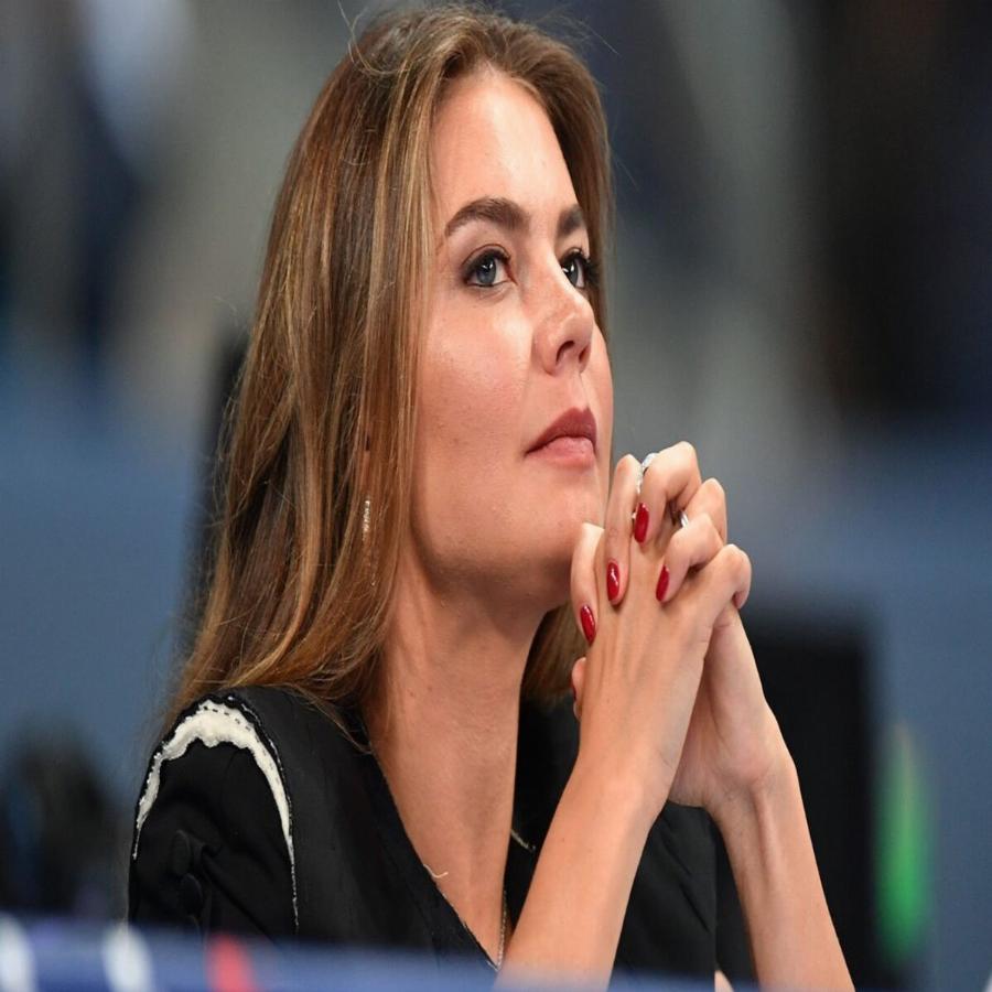 Αλίνα Καμπάεβα: Ποια είναι η φημολογούμενη ερωμένη του Πούτιν, η μυστική σχέση, τα παιδιά και η «φυγάδευση» στην Ελβετία