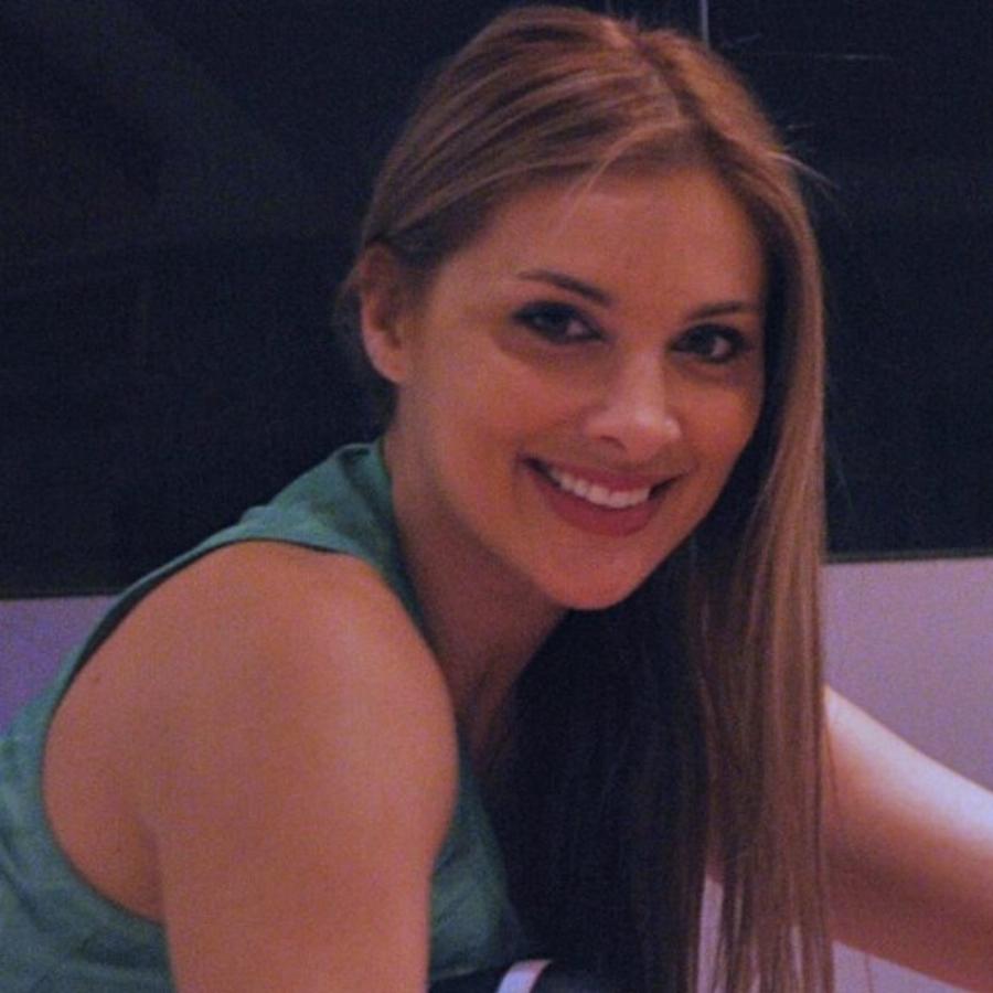 Δήμητρα Ρουμπέση: Που βρίσκεται σήμερα η παρουσιάστρια, 12 χρόνια μετά το διαζύγιο από τον Μικρούτσικο