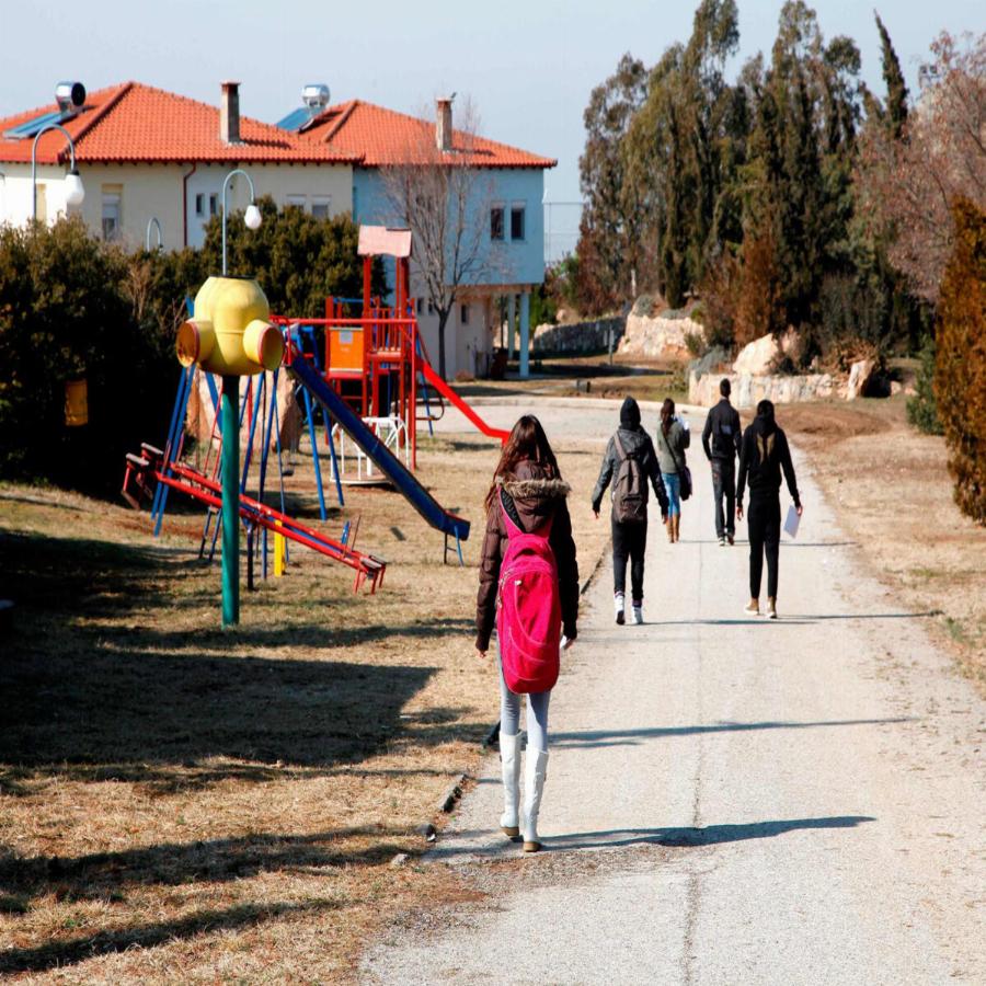 Παιδικό χωριό: «Μαμά πάρε με σπίτι και δεν θα ζητήσω φαγητό» – Λόγια απόγνωσης ενός κοριτσιού που ραγίζει καρδιές