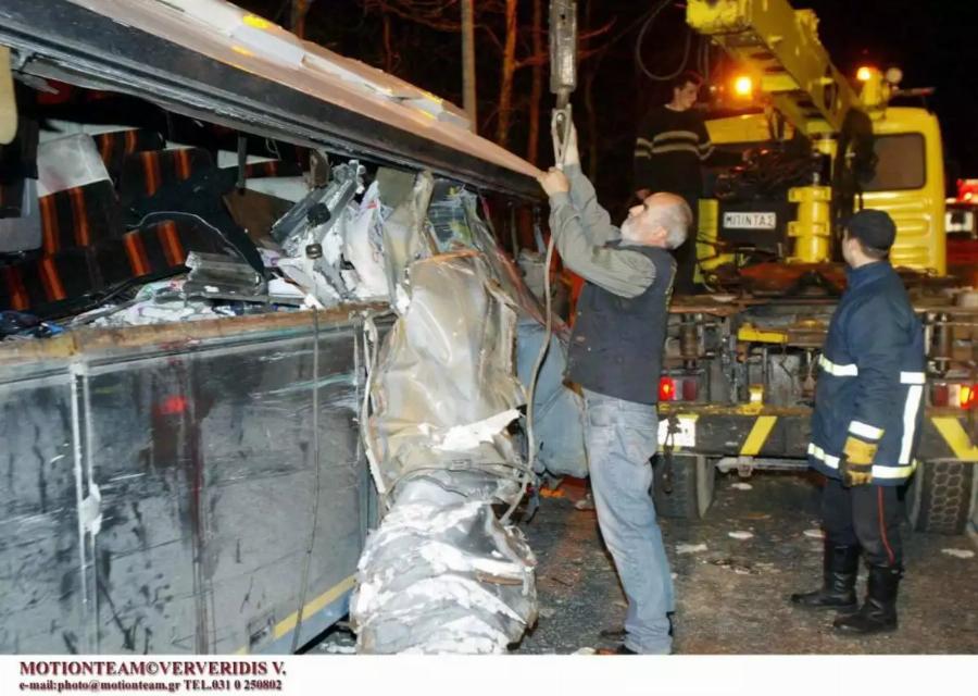 Η μαύρη επέτειος στα Τέμπη με τους 21 νεκρούς μαθητές: Η απόφαση 15χρονης που σημάδεψε τη ζωή της