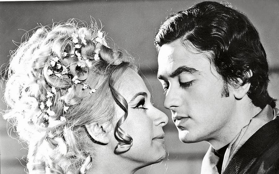 13 άγνωστες σχέσεις διασήμων της Ελληνικής σόουμπιζ: Κανείς δεν γνώριζε πως ήταν ζευγάρι