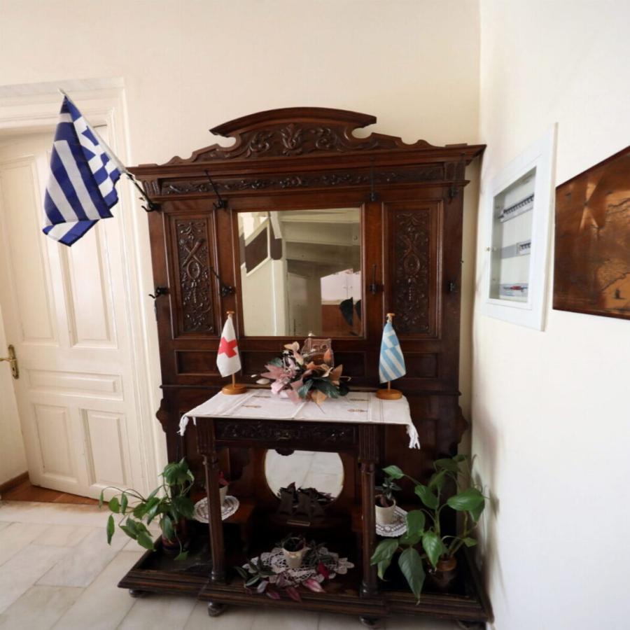 Πριγκίπισσα Αλίκη: Σπάνιο φωτογραφικό υλικό από τη βίλα και τα προσωπικά αντικείμενα της μητέρας του Φιλίππου