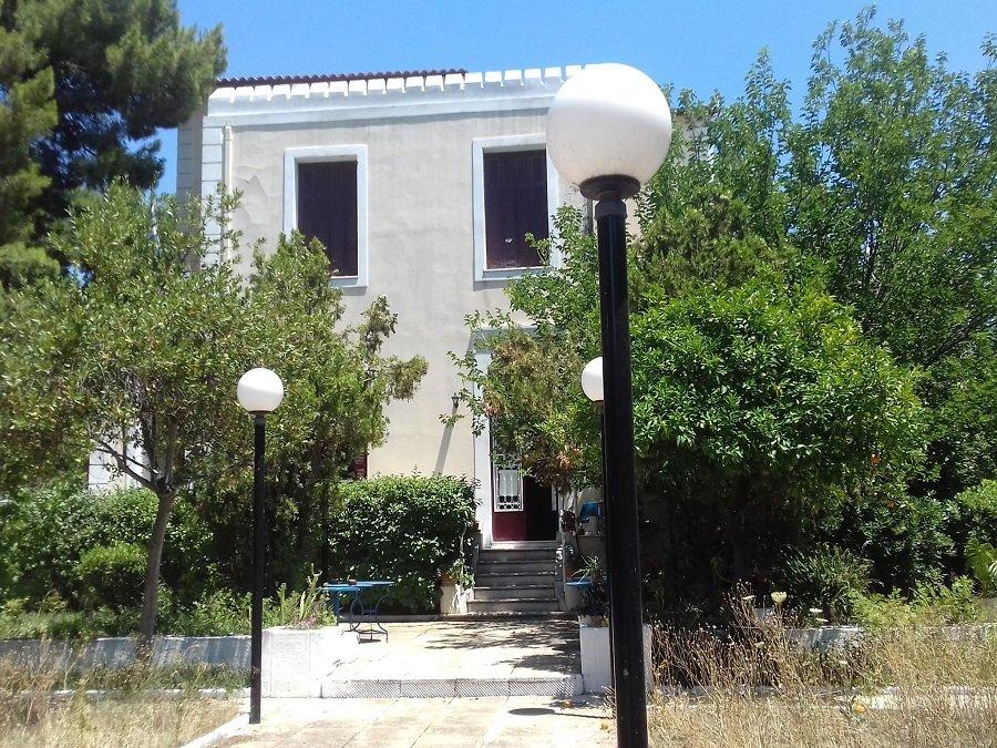 Πριγκίπισσα Αλίκη: Σπάνιο φωτογραφικό υλικό από τη βίλα και τα προσωπικά αντικείμενα της μητέρας του Φιλίππου