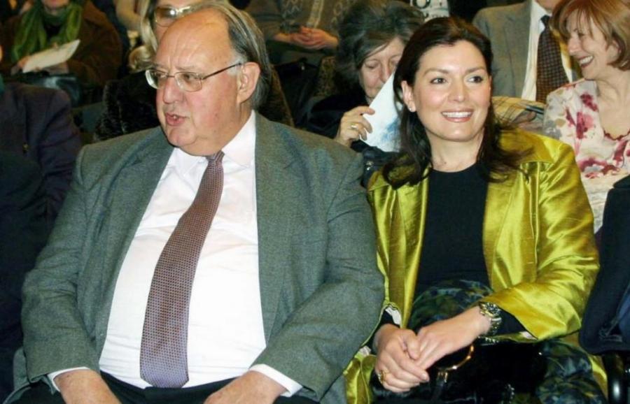 Δέκα διάσημοι Έλληνες που έγιναν μπαμπάδες σε προχωρημένη ηλικία