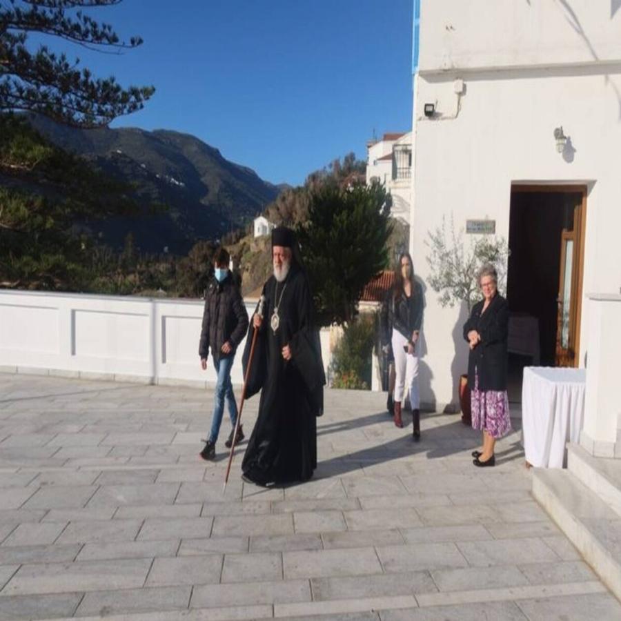 Άνδρος: Το νησί τίμησε την Προστάτιδά της Παναγία Θεοσκέπαστη