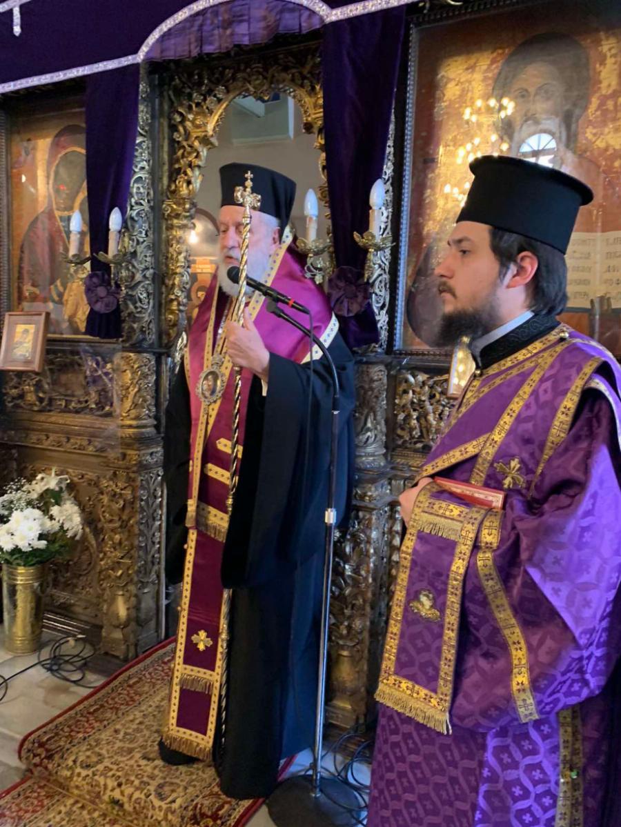 Θρήνος στην κηδεία του 52χρονου αγιογράφου που δολοφόνησε ο 90χρονος γείτονάς του στην Τήνο