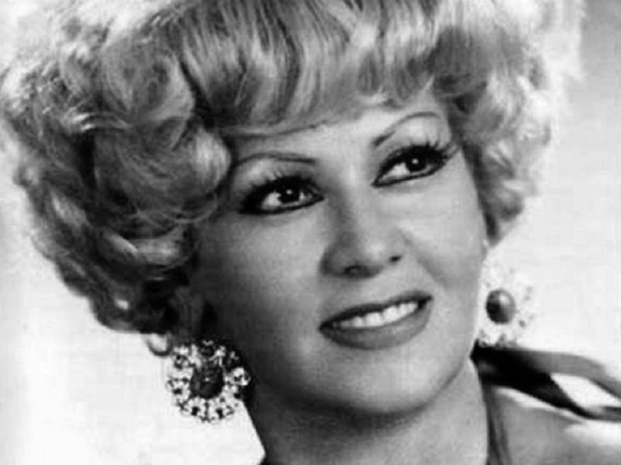 Καίτη Γκρέυ: Οι θετοί γονείς, οι αρραβώνες με τον Καζαντζίδη, ο έρωτας με τον Μπάρκουλη, τα ατελείωτα τραγούδια και η απομόνωση