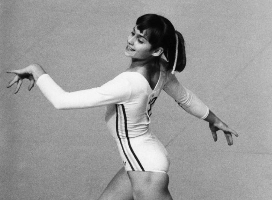 Νάντια Κομανέτσι: Το τέλειο 10άρι της ρυθμικής, τα 44 χάπια καθημερινά, η κακοποίηση στις προπονήσεις και η απόδραση στις ΗΠΑ