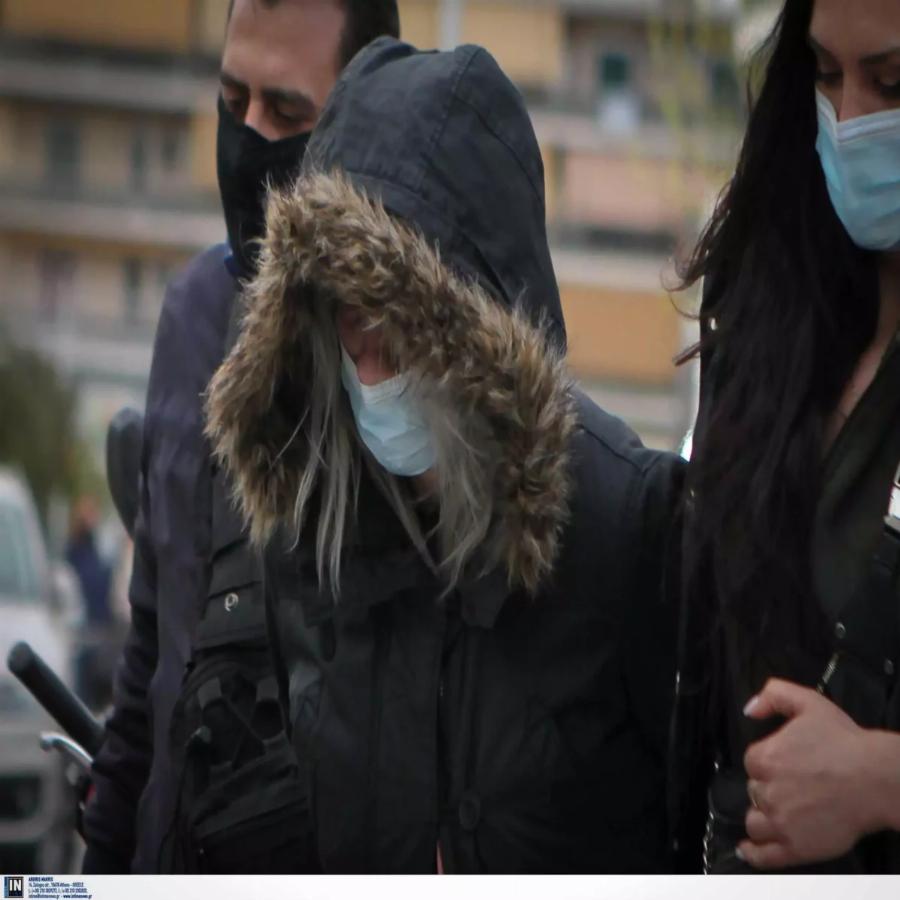 “Έχω ψάξει θανατηφόρες ουσίες, δεν ήξερα τι είναι η κεταμίνη”: Πανελλήνιος σάλος με τις δηλώσεις της Πισπιρίγκου