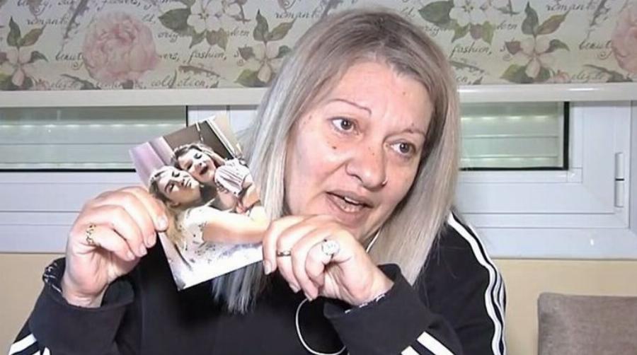 «Τα ντουβάρια δεν έχουν σημασία»: Η μητέρα της Ρούλας Πισπιρίγκου πουλάει σπίτι για να τη βγάλει από τη φυλακή