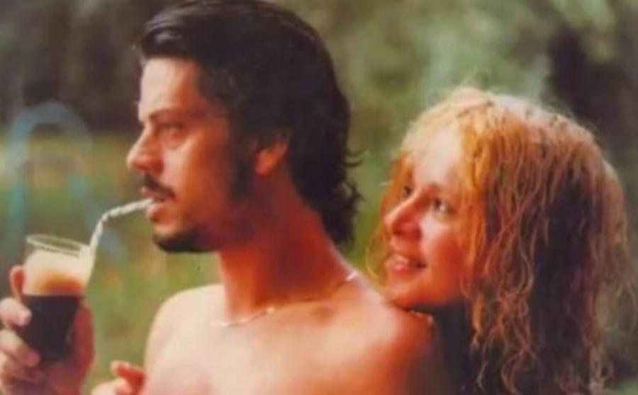 Αλίκη Βουγιουκλάκη: Το ονειρεμένο καλοκαίρι, ο θυελλώδης έρωτας με τον Βλάσση Μπονάτσο και η φωτογράφιση στη Σαντορίνη