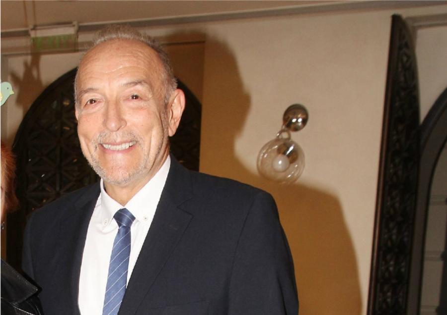 Τάσος Αρνιακός: Η καταγωγή, οι πρόγονοι που ήταν βόσκοι, η αιτία που άλλαξε το επιθετό του και οι 2 κούκλοι γιοι του