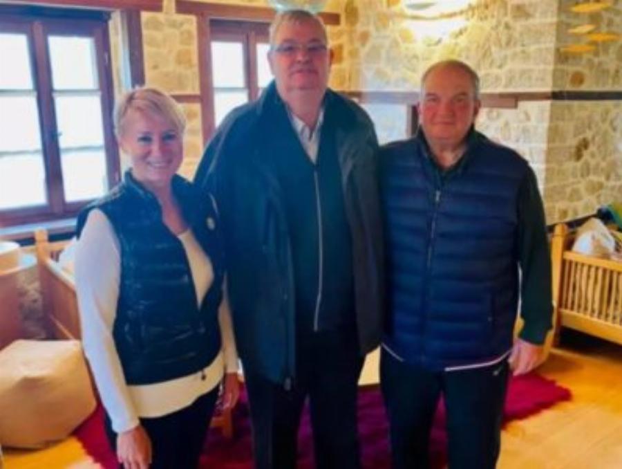 Κώστας Καραμανλής – Νατάσα Παζαΐτη: Στην Ήπειρο για Ανάσταση με την οικογένεια