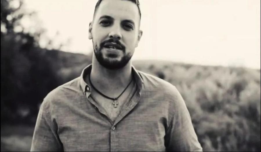 «Έχουν πεθάνει τα παιδιά σου και βάζεις ringtone στο κινητό;» – Το ξέσπασμα του Λιάγκα με τον ήχο κλήσης του Μάνου Δασκαλάκη