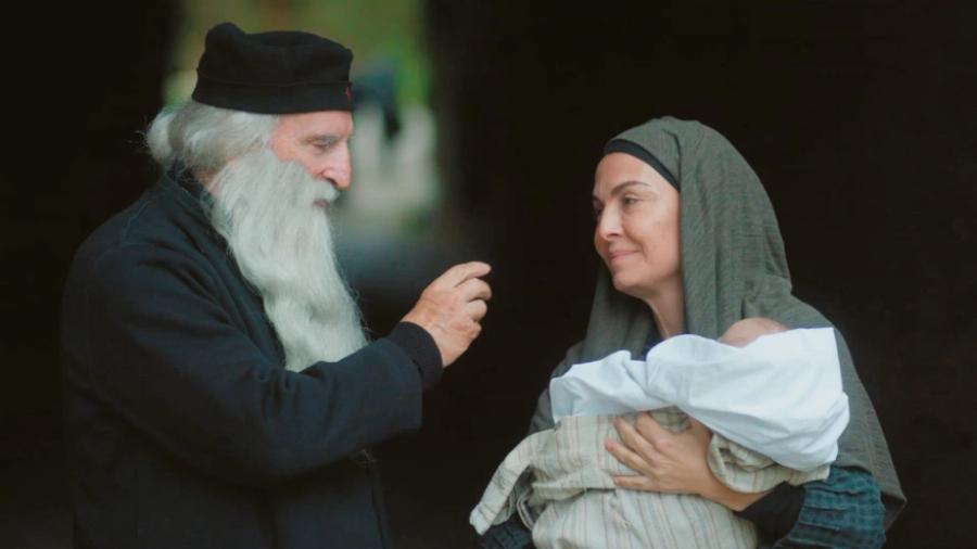 Νικήτας Τσακίρογλου: «Πήρα μεγάλη αγάπη στα 85 μου γιατί παίζω στον “Αγιο Παΐσιο”»