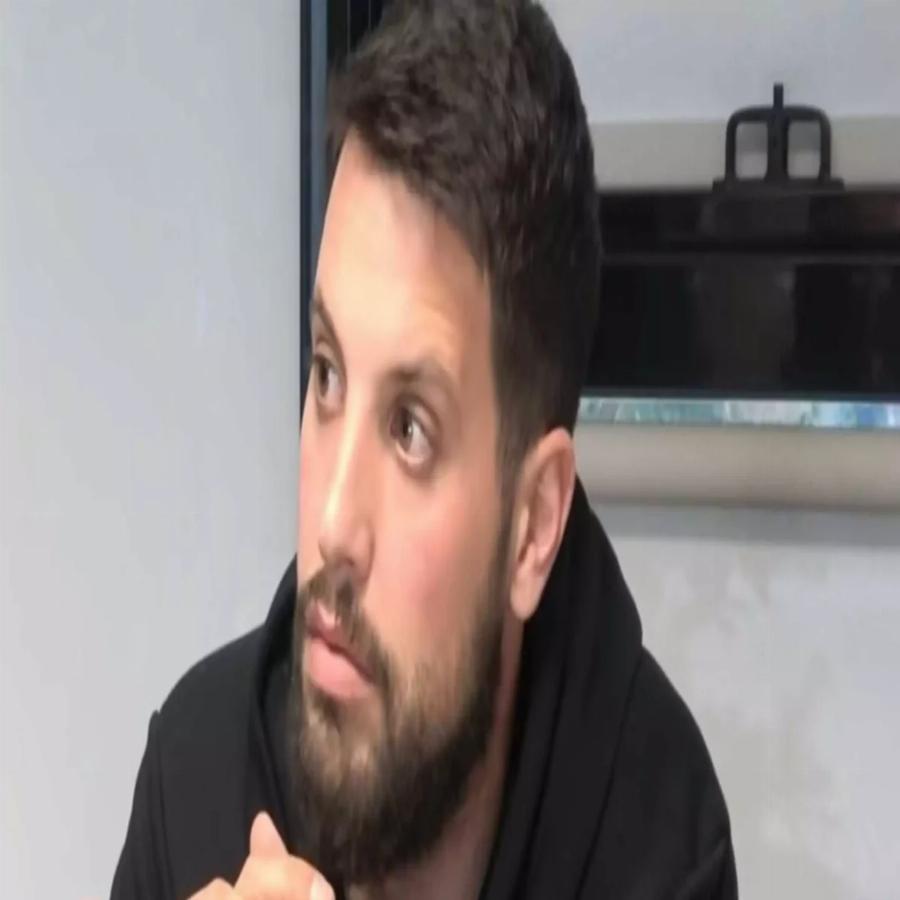 Λάκης Λαζόπουλος για Πισπιρίγκου: «Μήπως τα παιδιά έγιναν εμπόδια για μια ζωάρα με τον Μάνο που σαβουροπ@δαγε από δω κι από κει γυναίκες;»